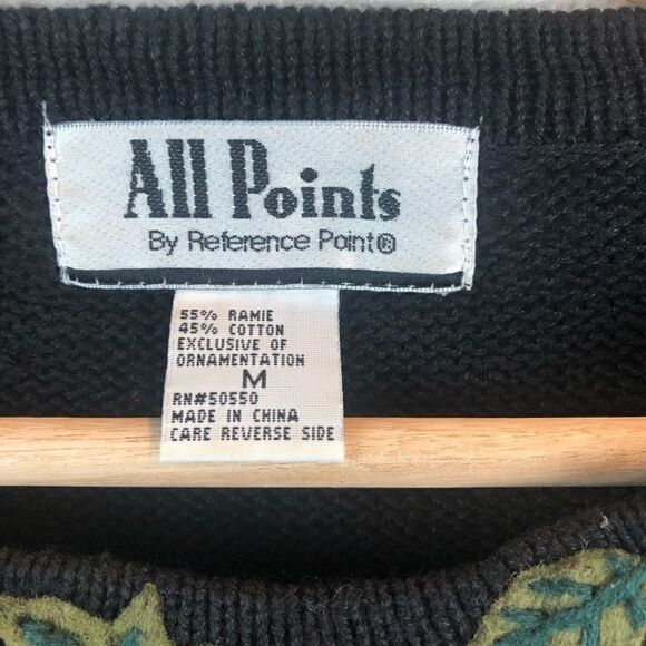 All Points Fall Leaves Sweater Size Medium - Picture 6 of 7